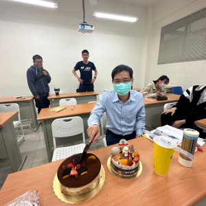 LINE_ALBUM_祝老師生日快樂！_230425_10